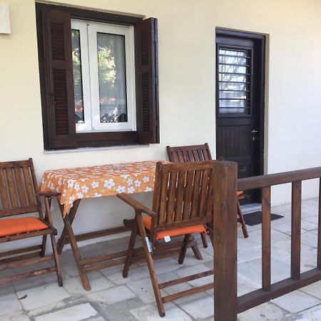 Sotiroulis Apartments Néa Meságkala Exterior foto