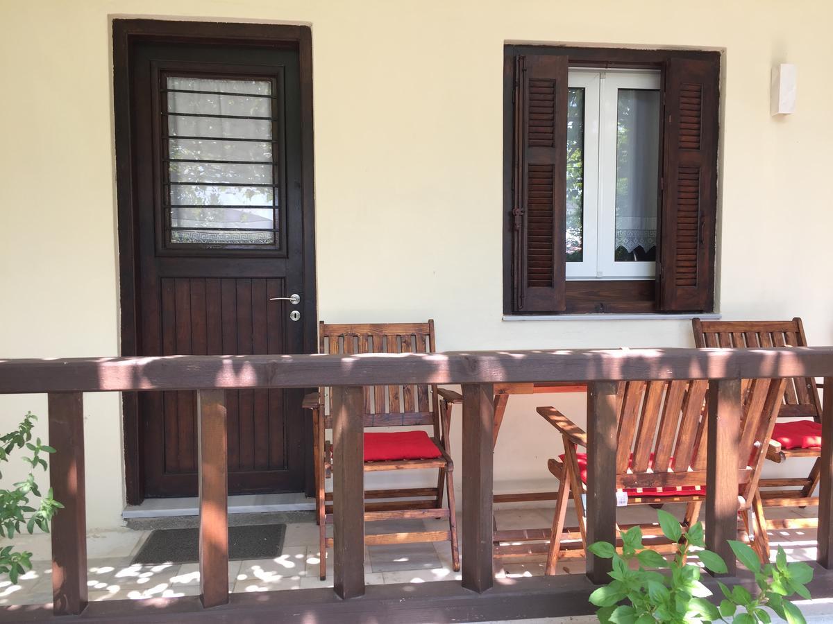 Sotiroulis Apartments Néa Meságkala Exterior foto